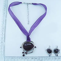 Purple ribbon necklace set