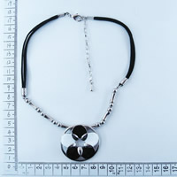 Alloy necklaces in black/white