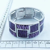 Alloy bangle in purple 8153