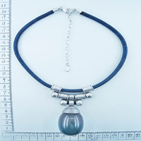 Fashion necklace in blue 78195