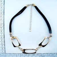 Alloy necklace in gold 78146