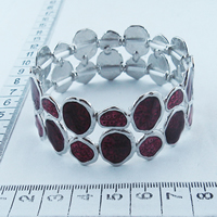 Fashion bangle in red 68148