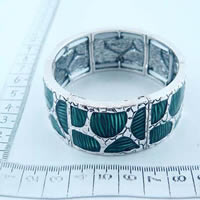 Alloy bangle in green 68181