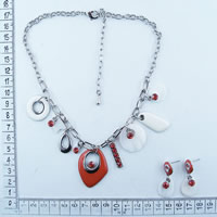 Costume jewelry|Necklace and earrings set