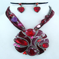 Fashion enamel necklaces