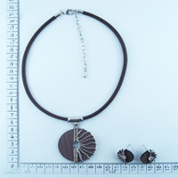 Costume jewellery set|Necklaces