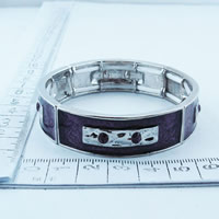 Bangle in purple