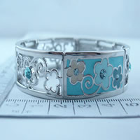 Flower bangle