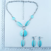 Fashion enamel necklace in blue