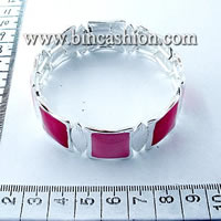 Alloy bangle with enamel