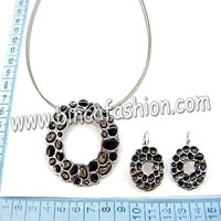 Alloy jewelry