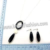 Fashion jewellery set
