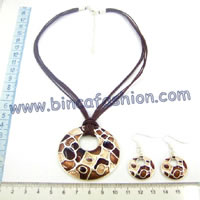 Alloy jewellery set