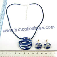 Alloy jewellery set