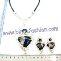 Alloy jewellery set