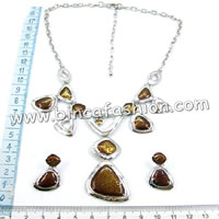 Fashion jewellery set